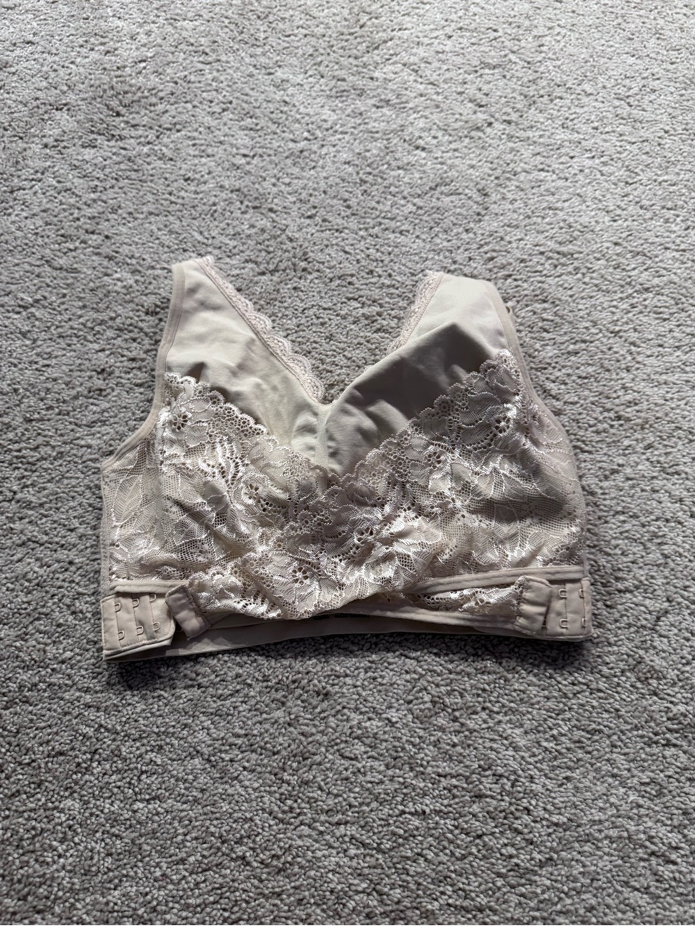 Cara Mia Full Figure Lace Trim Wireless Bra Beige Plus Size 1X Removable Padding